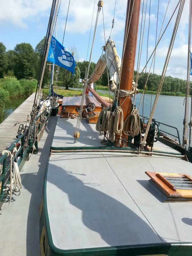 Hotel Tjalkjacht Pelikaan Volendam Zewnętrze zdjęcie